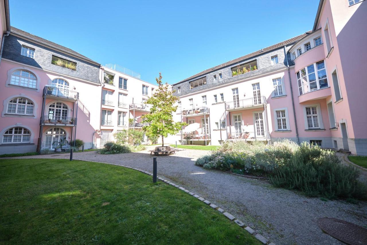 Historisches Deluxe Apartment Im Marianum Neuss Exterior foto